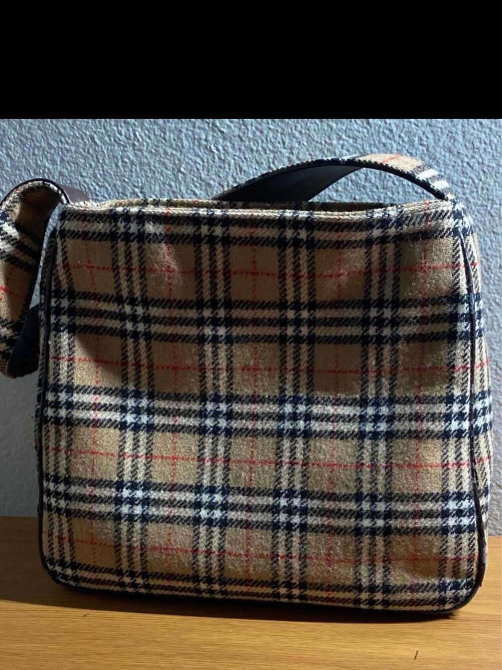 Burberry Brown Leather Interior Label Crossbody - Picture 4 of 8
